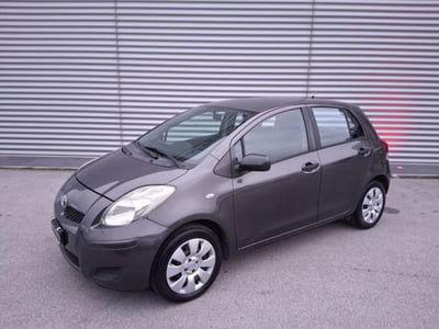 Toyota Yaris 1.0 5 porte Sol usata