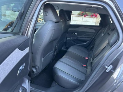 Peugeot 308 SW BlueHDi 130 S&S Allure (9)