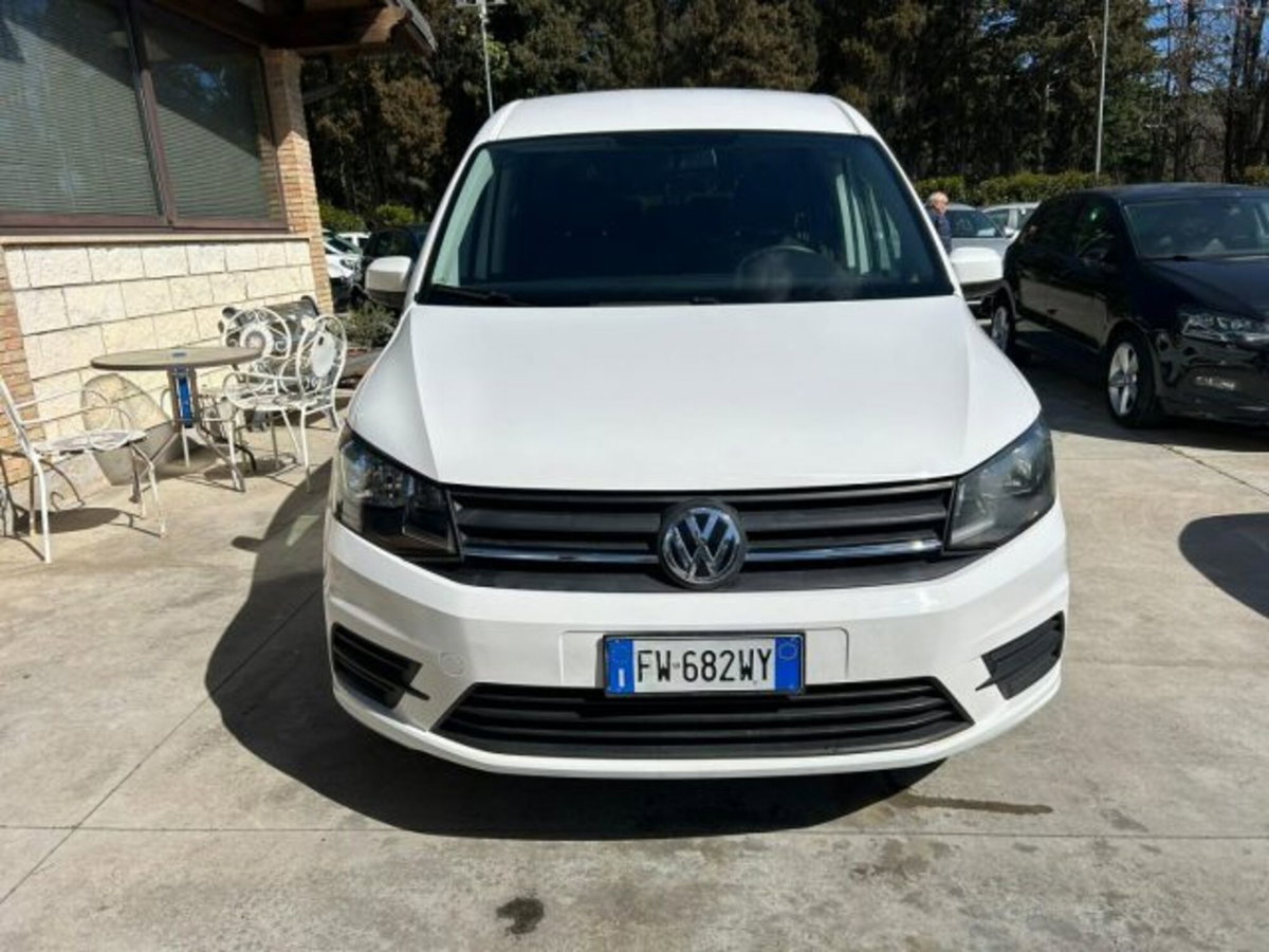 Volkswagen Caddy 2.0 TDI 102 CV (2)