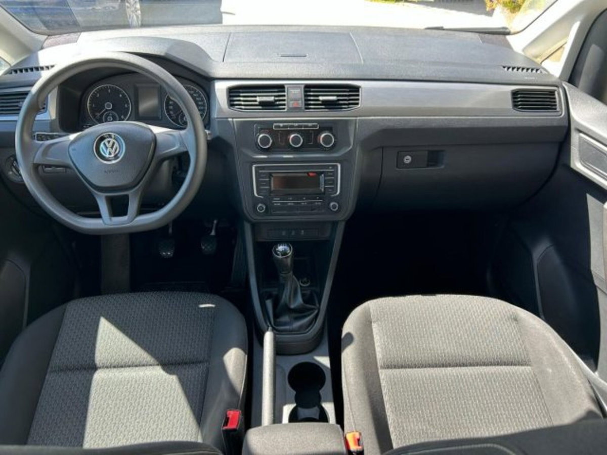 Volkswagen Caddy 2.0 TDI 102 CV (7)