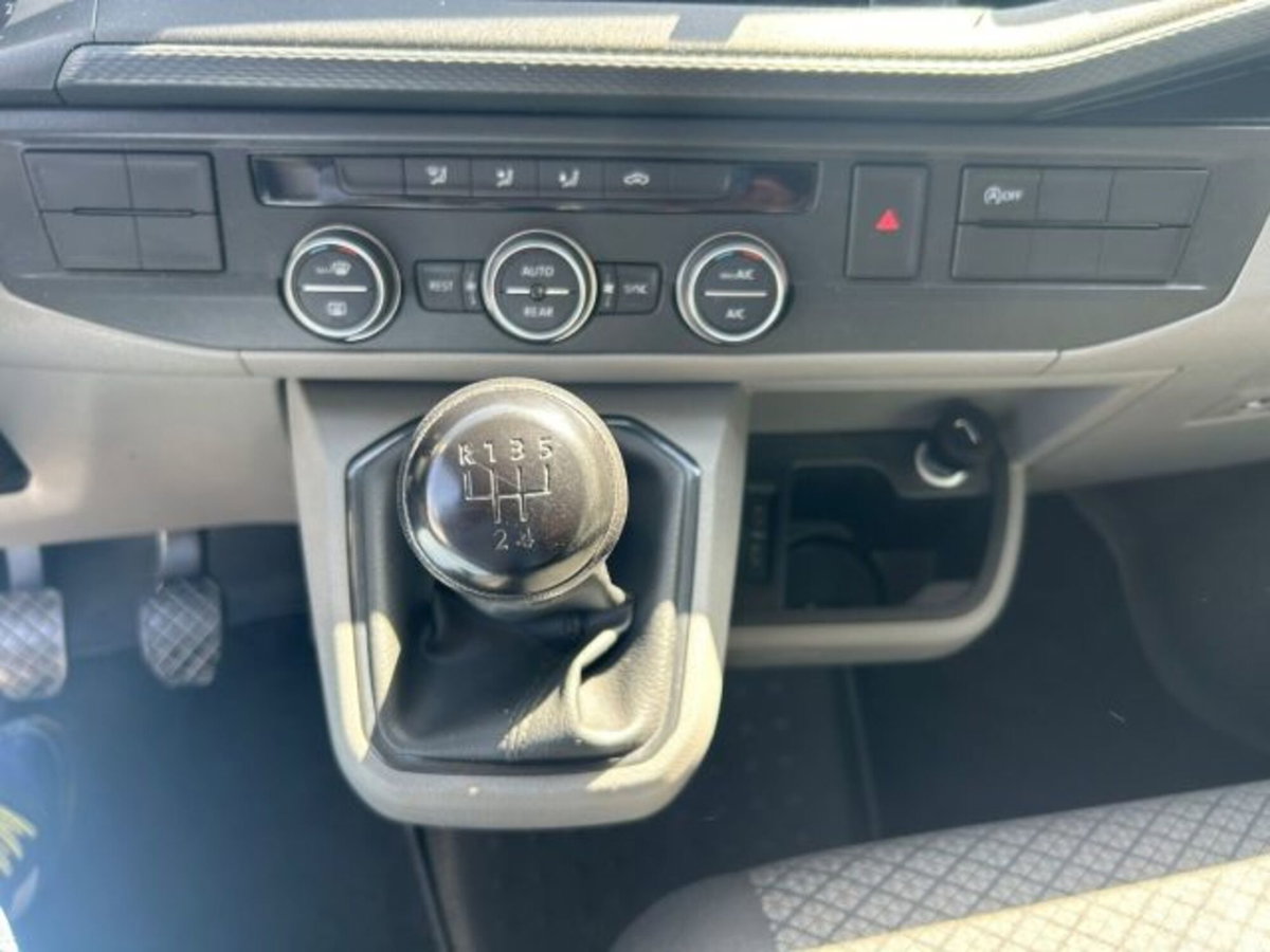Volkswagen Veicoli Commerciali Caravelle 2.0 TDI 110CV PC Trendline (14)