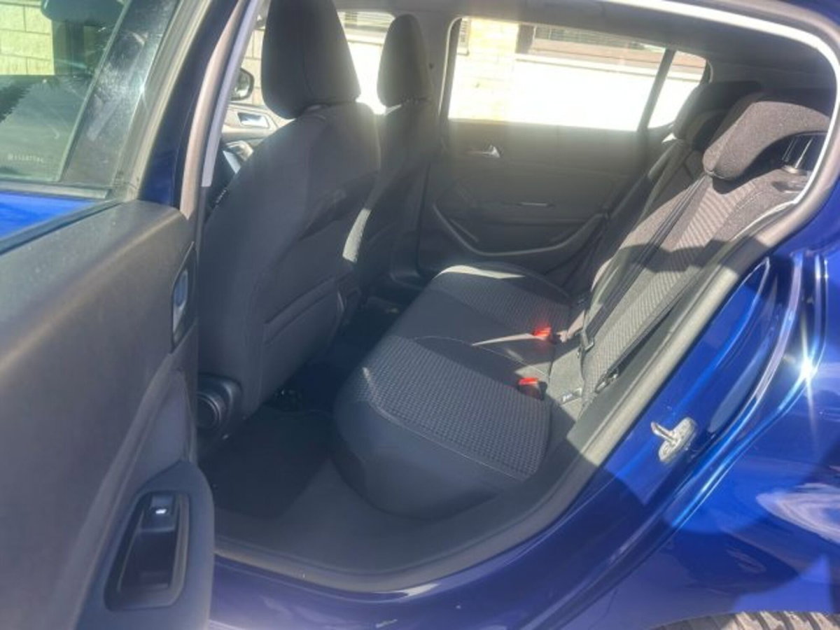 Peugeot 308 BlueHDi 130 S&S Business (9)
