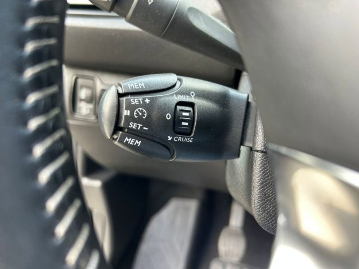 Peugeot 308 SW BlueHDi 130 S&S Business (15)