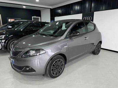 Lancia Ypsilon 1.0 FireFly 5 porte S&S Hybrid Alberta Ferretti usata