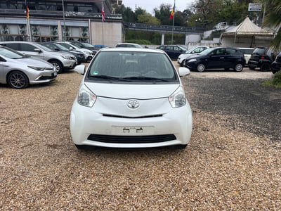 Toyota iQ 1.0 CVT Sol usata