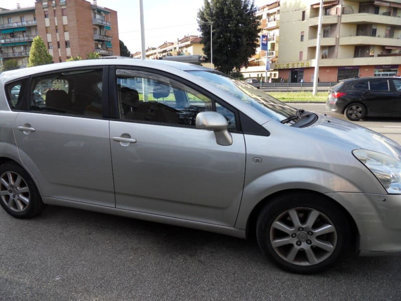 Toyota Corolla Verso 2.2 16V D-4D 