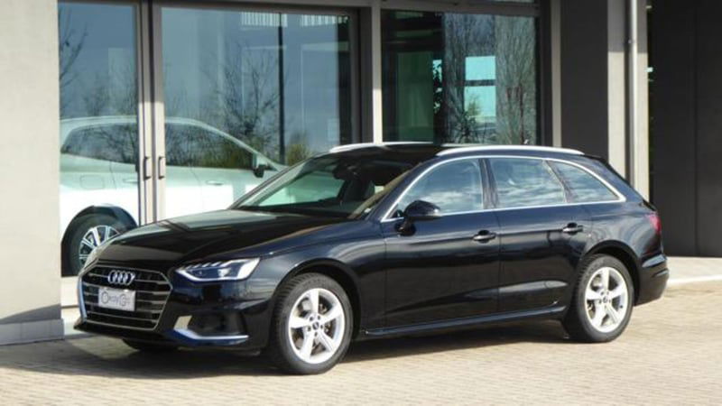 Audi A4 Avant 30 2.0 tdi mhev Business Advanced 136cv s-tronic