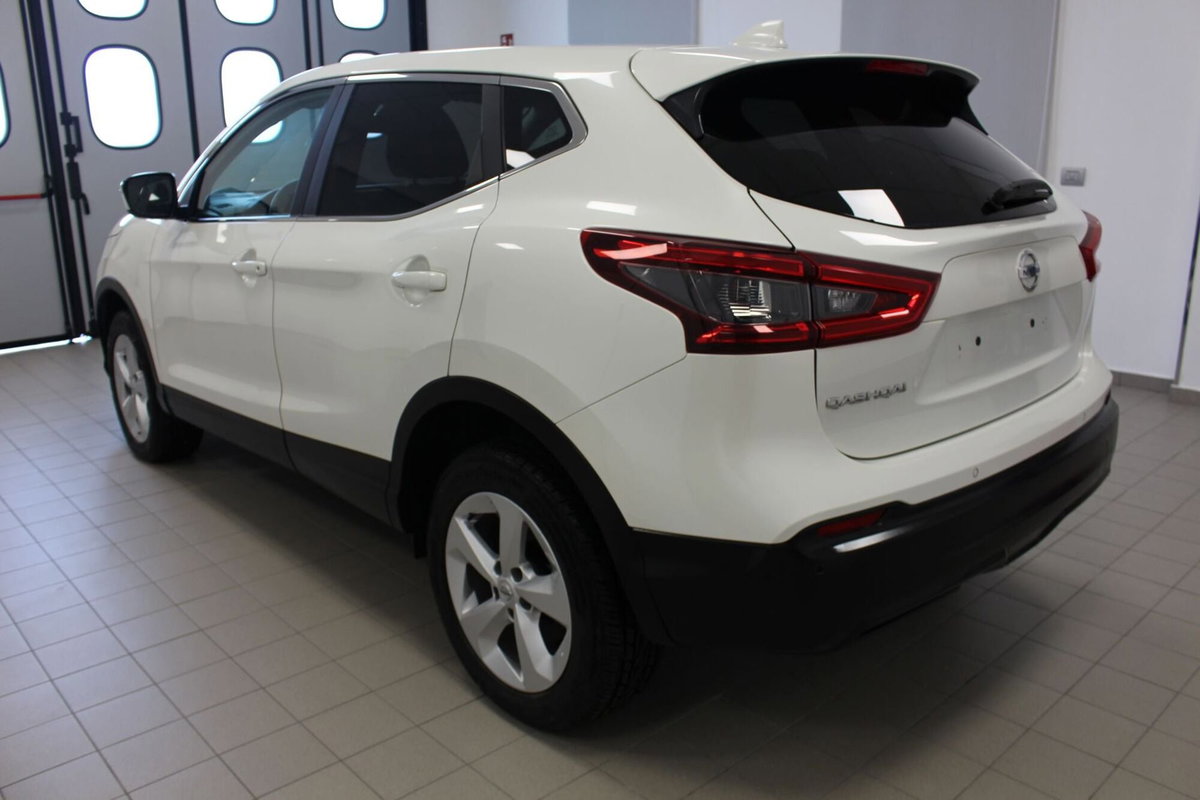 Nissan Qashqai 1.5 dCi 115 CV DCT Business (6)