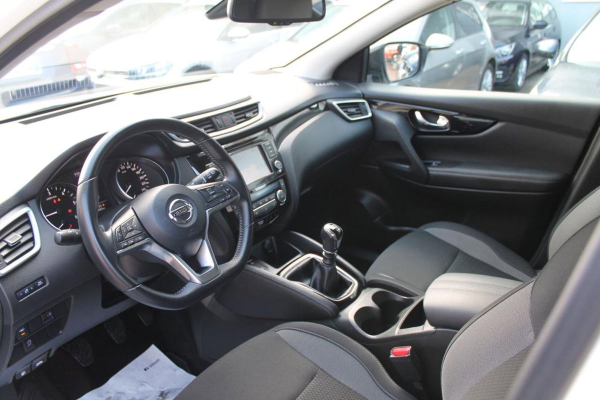 Nissan Qashqai 1.5 dCi 115 CV DCT Business (7)