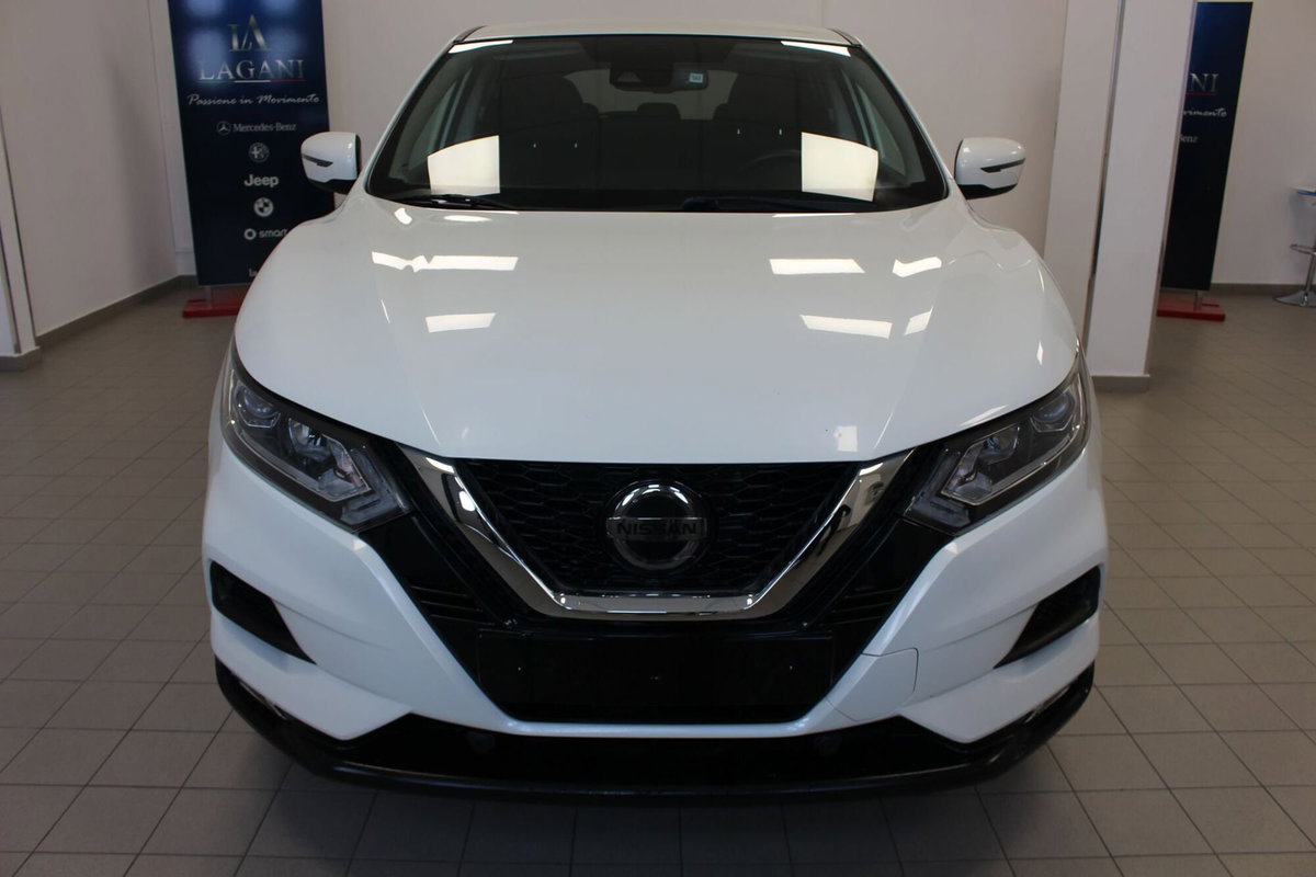 Nissan Qashqai 1.5 dCi Business (2)