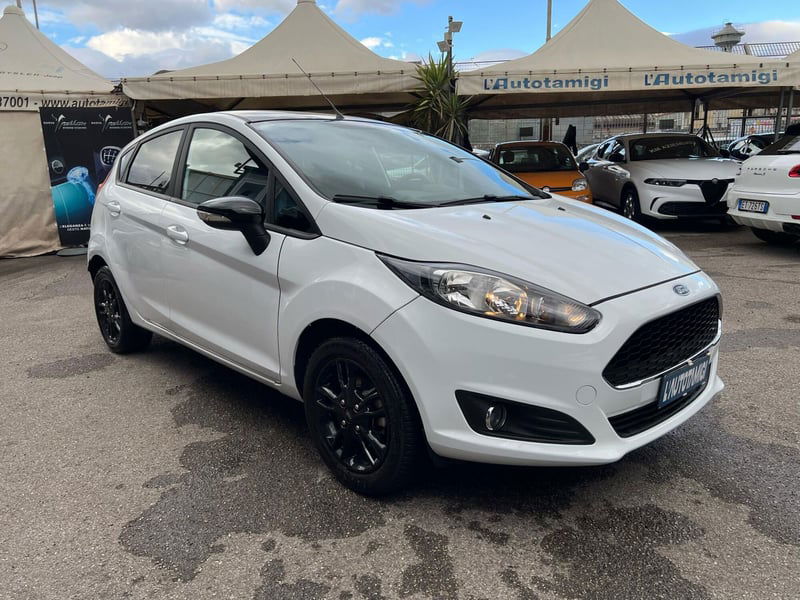 Ford Fiesta 1.0 80CV 5 porte Black & White Edition