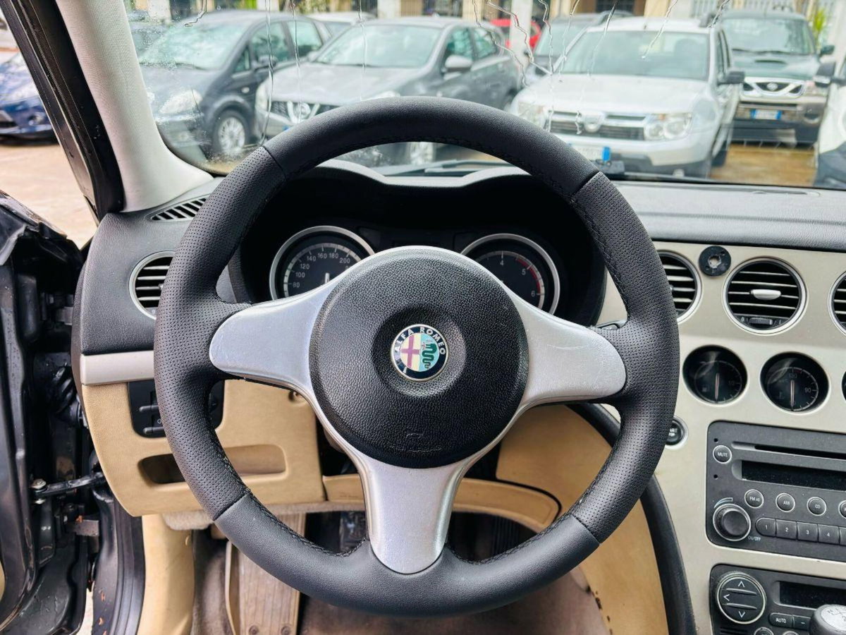 Alfa Romeo 159 SportWagon 1.9 JTDm 16V Sportwagon Distinctive (14)