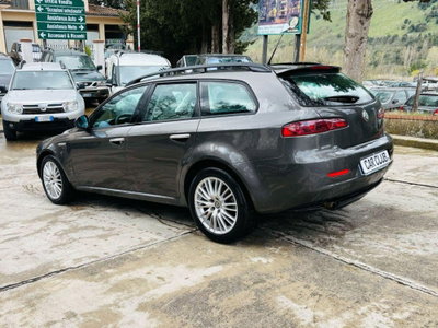 Alfa Romeo 159 SportWagon 1.9 JTDm 16V Sportwagon Distinctive (6)