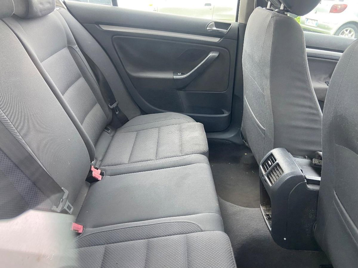 Volkswagen Golf 2.0 16V TDI 4mot. 5p. Sportline (6)