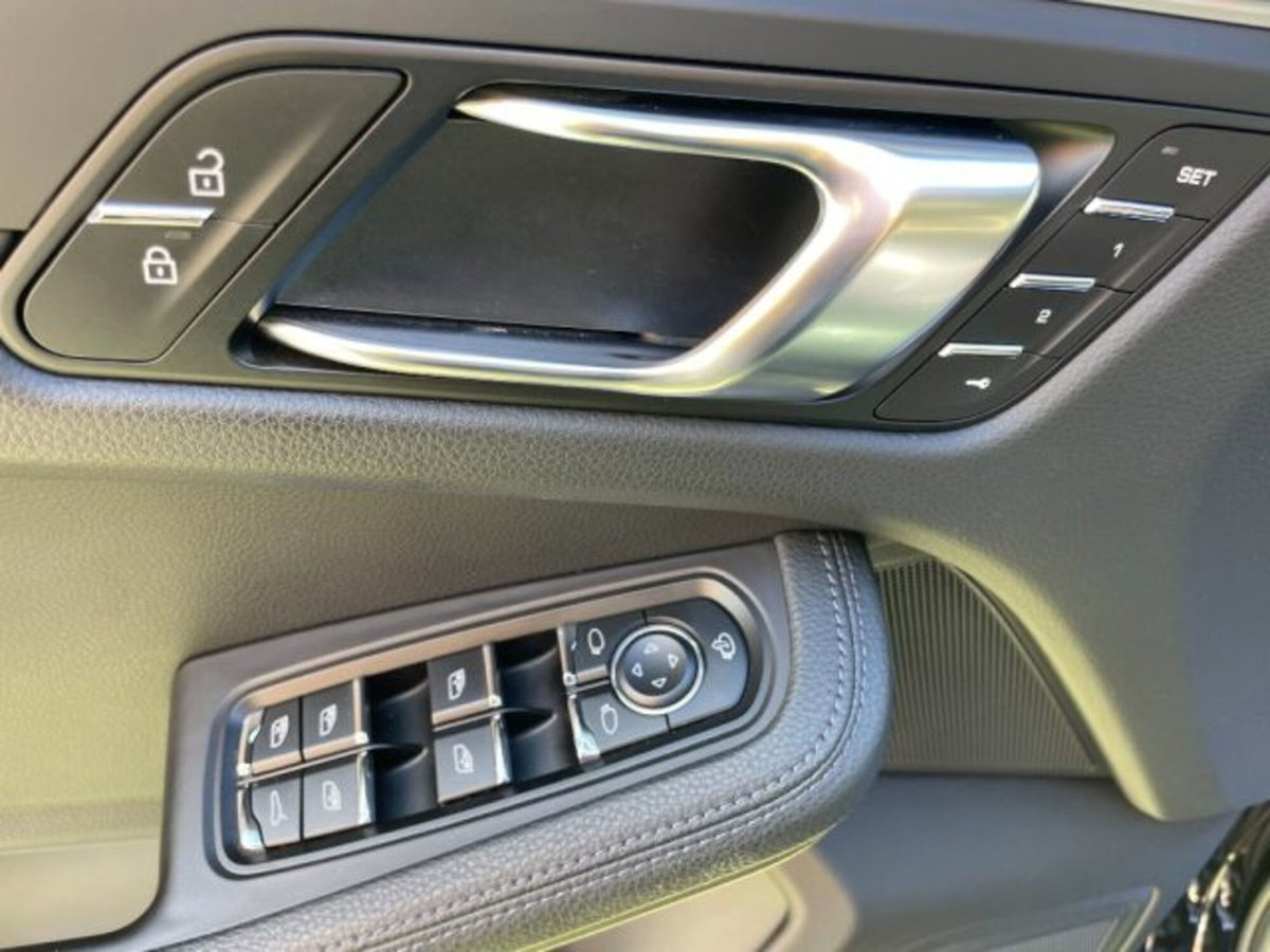 Porsche Macan 2.0 265cv pdk (17)