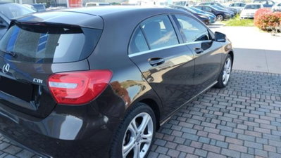 Mercedes-Benz Classe A 180 CDI Automatic Night Edition (5)