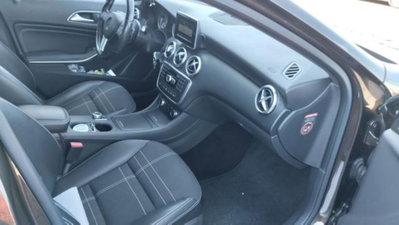 Mercedes-Benz Classe A 180 CDI Automatic Night Edition (7)