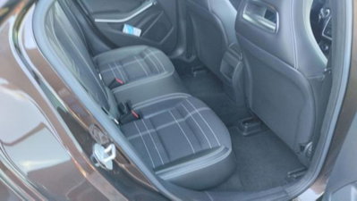 Mercedes-Benz Classe A 180 CDI Automatic Night Edition (8)