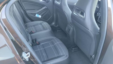 Mercedes-Benz Classe A 180 CDI Automatic Night Edition (9)