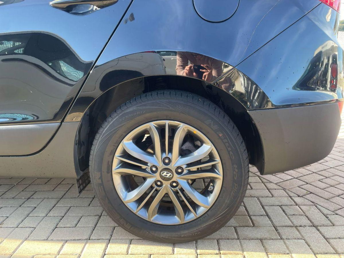 Hyundai ix35 1.7 CRDi 2WD Xpossible (8)