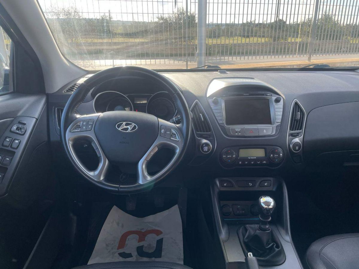 Hyundai ix35 1.7 CRDi 2WD Xpossible (9)