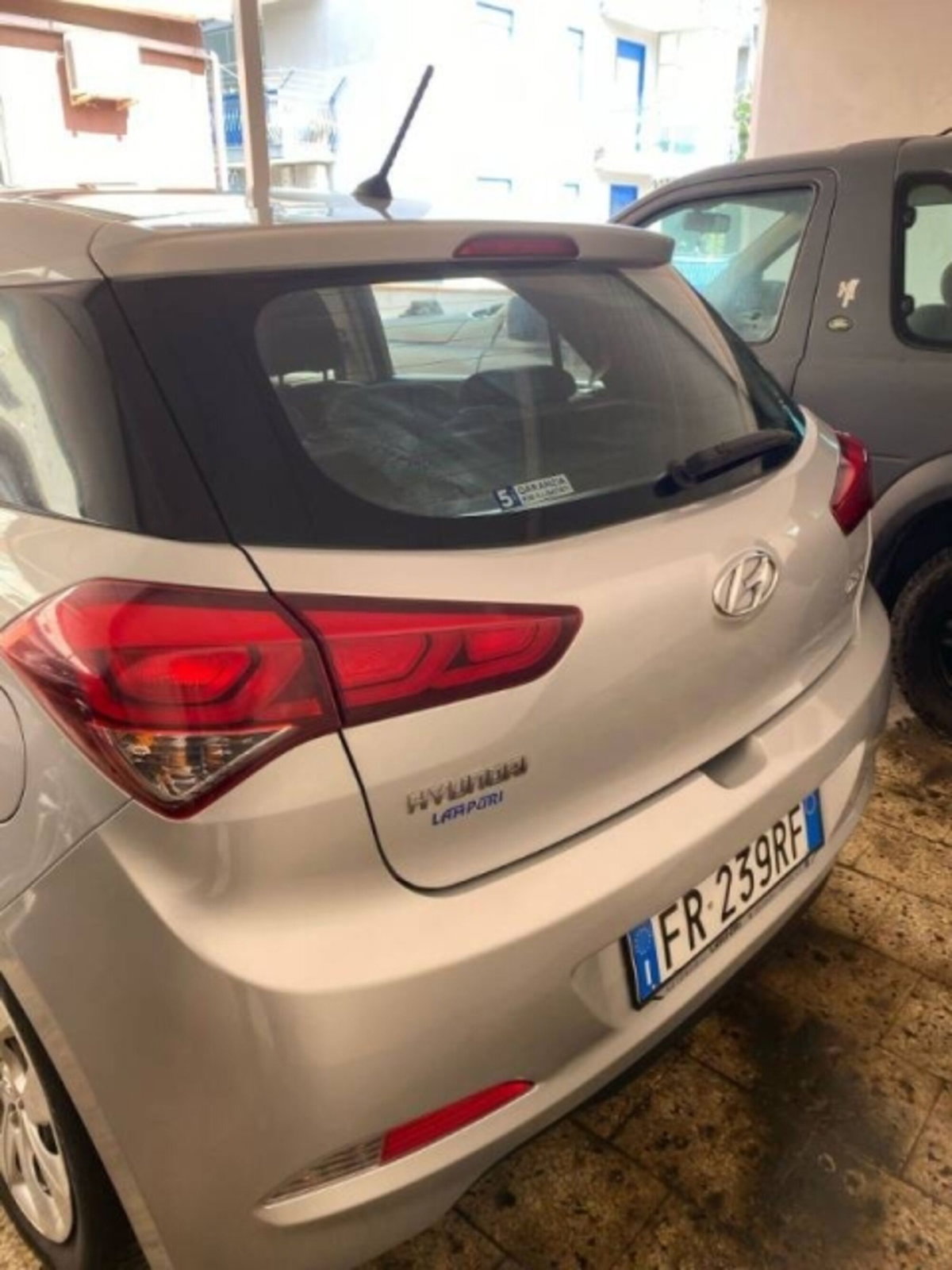 Hyundai i20 1.1 CRDi 12V 5 porte Style (3)