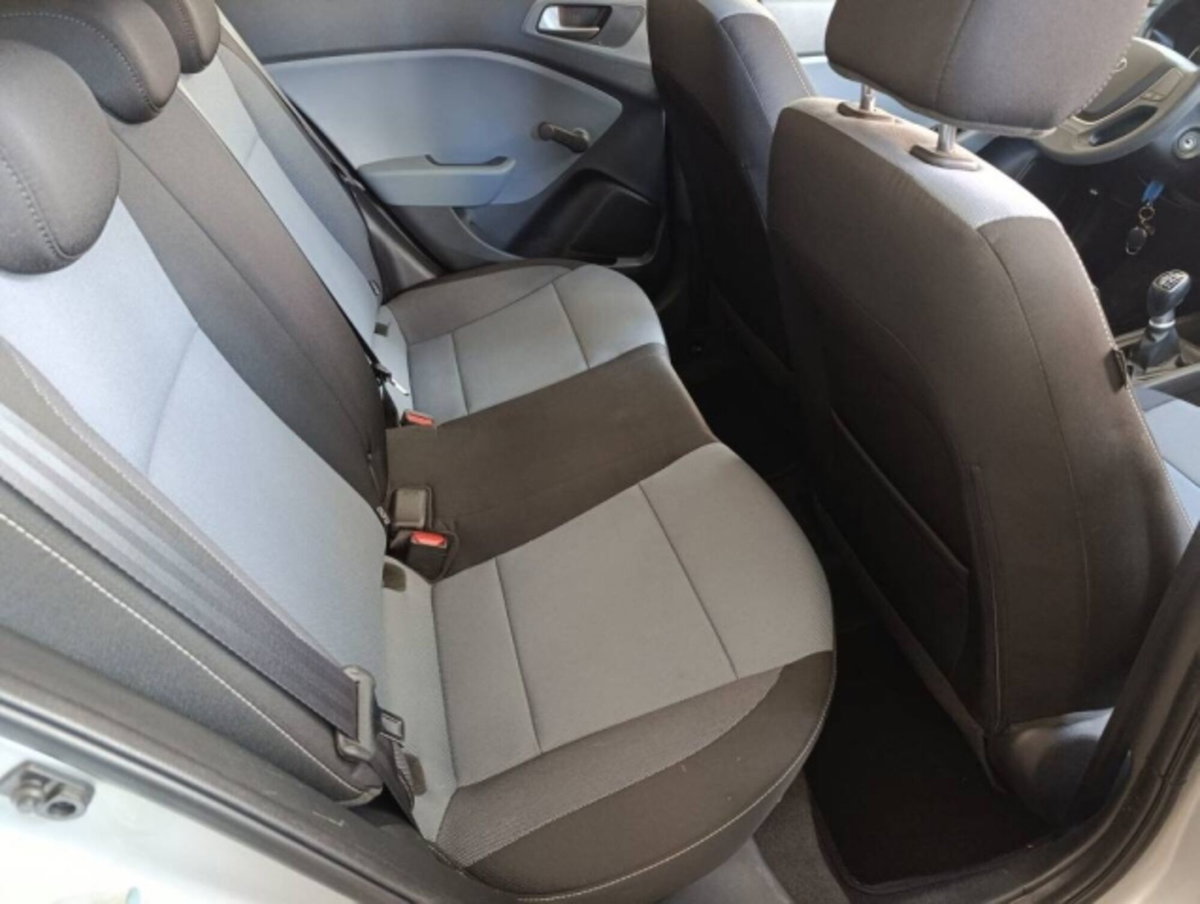 Hyundai i20 1.1 CRDi 12V 5 porte Style (7)