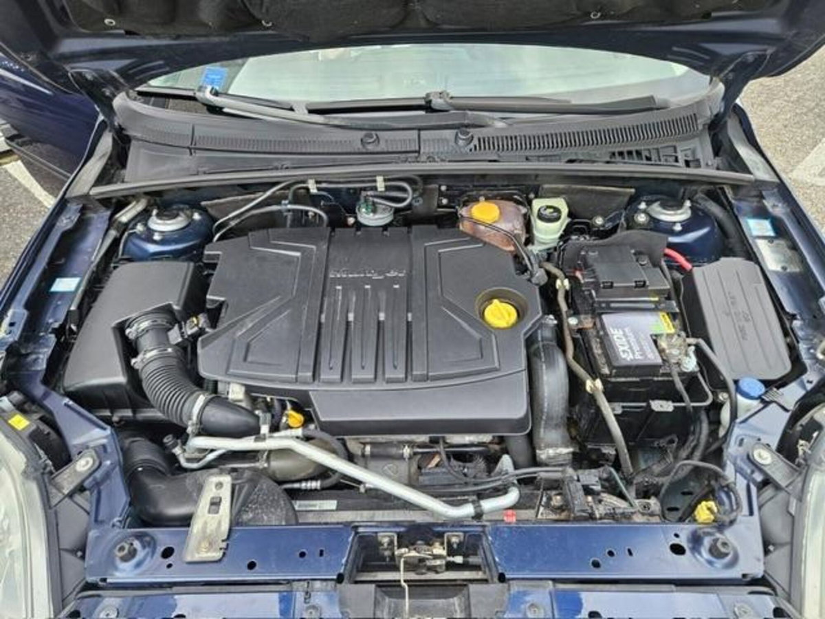Fiat Croma 1.9 Multijet 16V Emotion (17)
