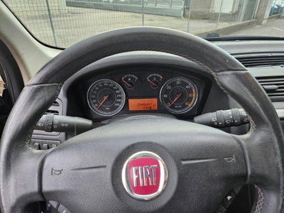 Fiat Croma 1.9 Multijet 16V Emotion (8)