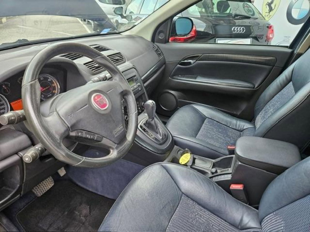 Fiat Croma 1.9 Multijet 16V Emotion (9)