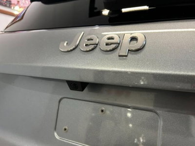 Jeep Avenger 1.2 turbo Summit fwd 100cv (10)