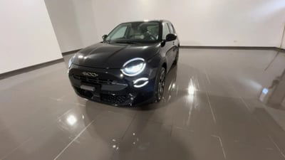 Fiat 600 1.2 hybrid La Prima 110cv auto nuova