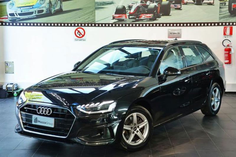 Audi A4 Avant 30 2.0 tdi mhev Business Advanced 136cv s-tronic