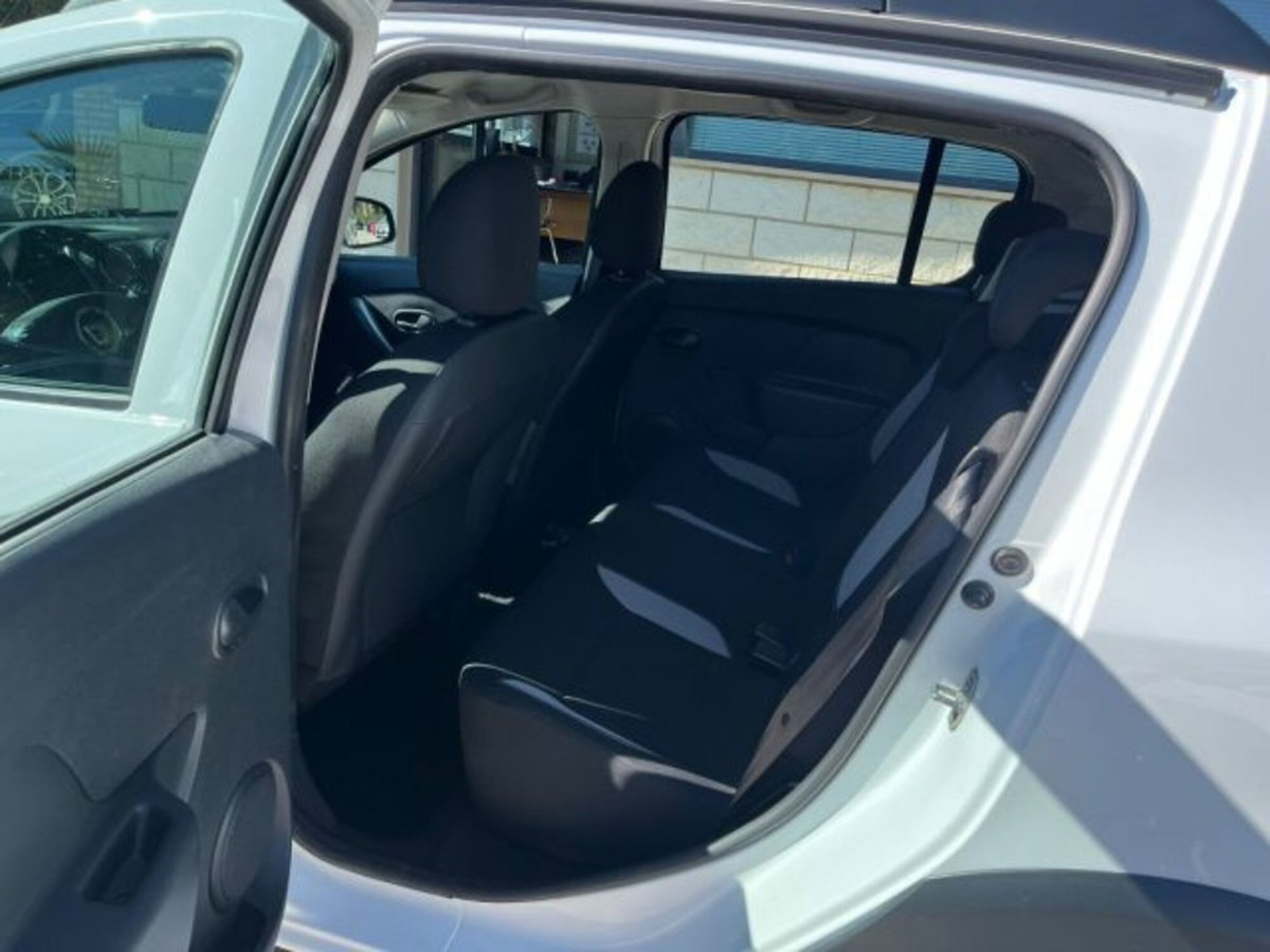 Dacia Sandero Stepway 1.5 dCi 8V 90CV (14)
