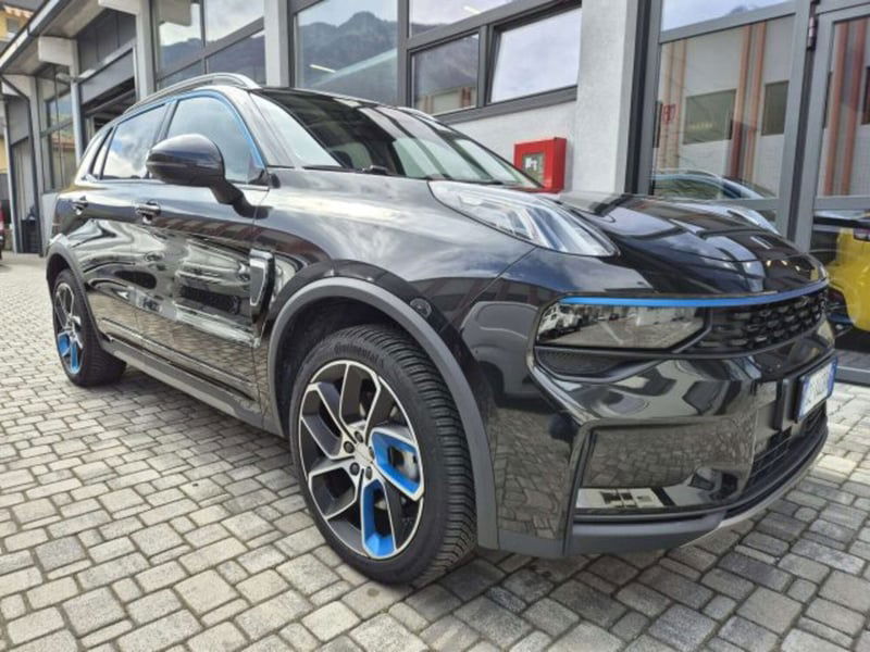 Lynk & Co 01 01 1.5 td phev