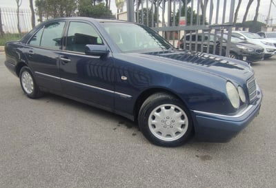Mercedes-Benz Classe E 200 cat Avantgarde  usata