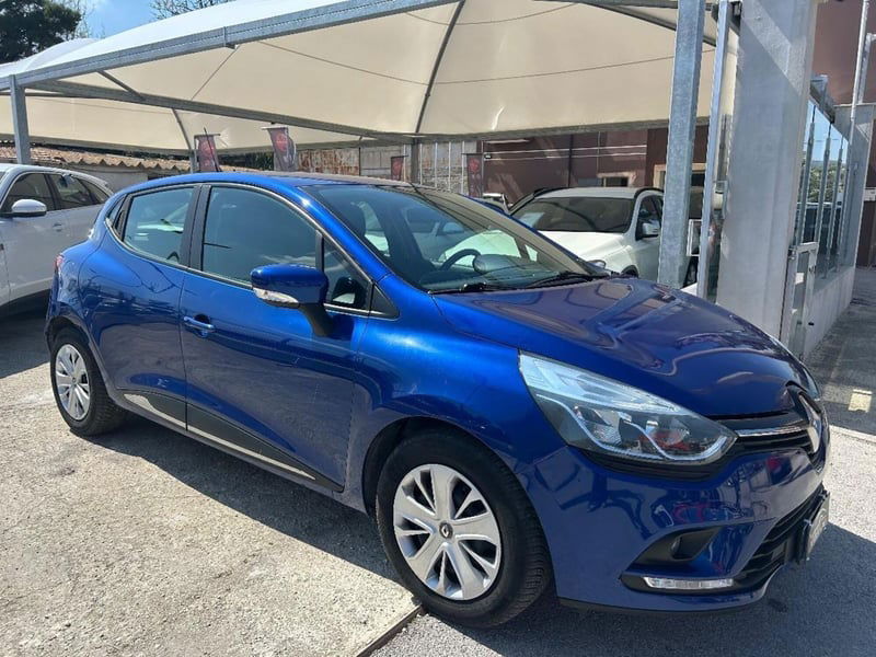 Renault Clio dCi 8V 90 CV 5 porte Moschino Intens
