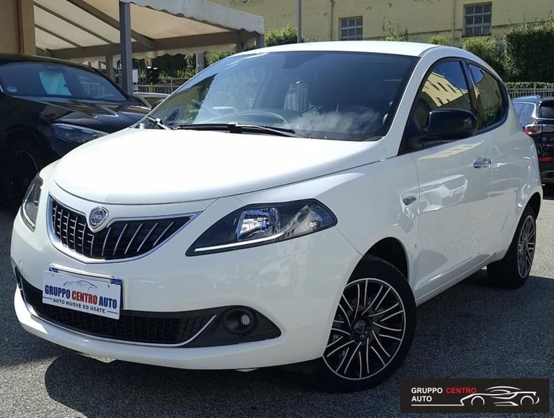Lancia Ypsilon 1.0 FireFly 5 porte S&S Hybrid Gold Plus