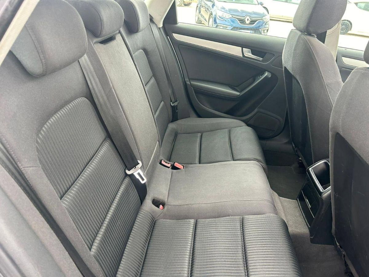 Audi A4 Avant 2.0 TDI 143CV F.AP. (6)