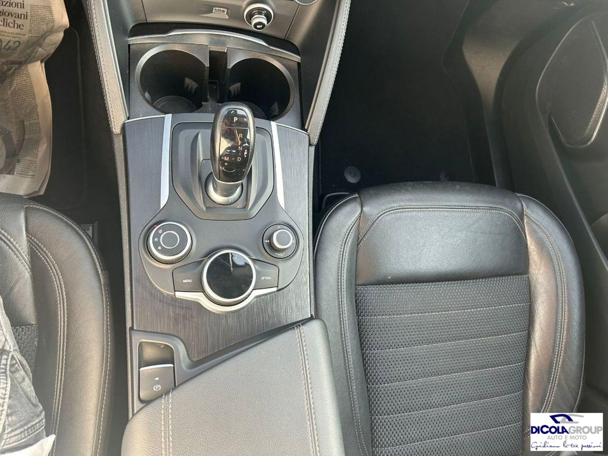 Alfa Romeo Stelvio Stelvio 2.2 Turbodiesel 210 CV AT8 Q4 GT Junior (14)