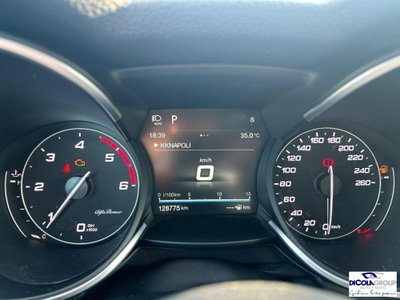 Alfa Romeo Stelvio Stelvio 2.2 Turbodiesel 210 CV AT8 Q4 GT Junior (16)
