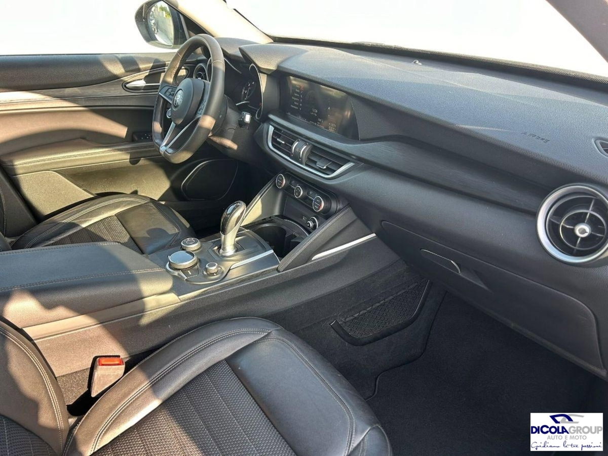 Alfa Romeo Stelvio Stelvio 2.2 Turbodiesel 210 CV AT8 Q4 GT Junior (9)