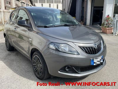 Lancia Ypsilon 1.0 FireFly 5 porte S&S Hybrid Ecochic Gold usata