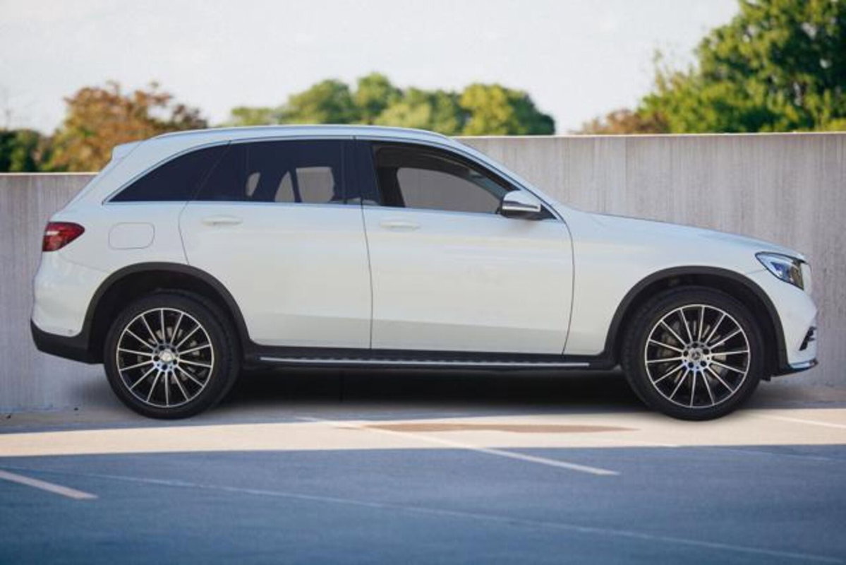 Mercedes-Benz GLC SUV 250 d 4Matic Premium (3)