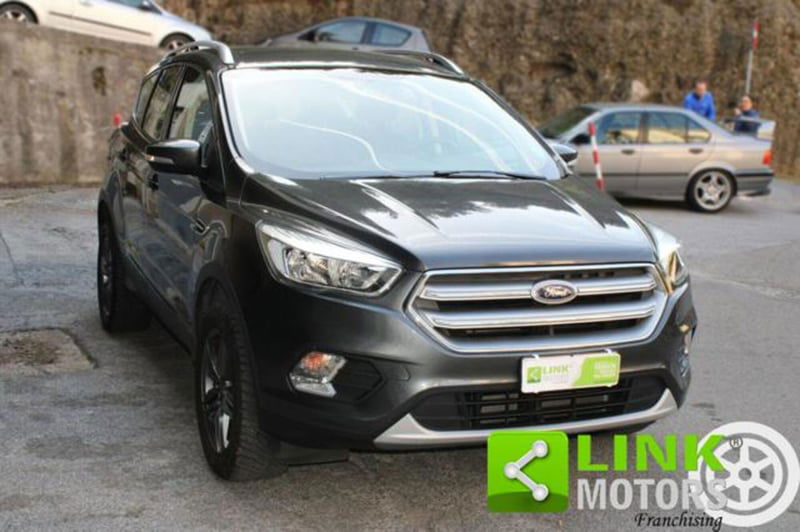 Ford Kuga 1.5 TDCI 120 CV S&S 2WD Titanium Business