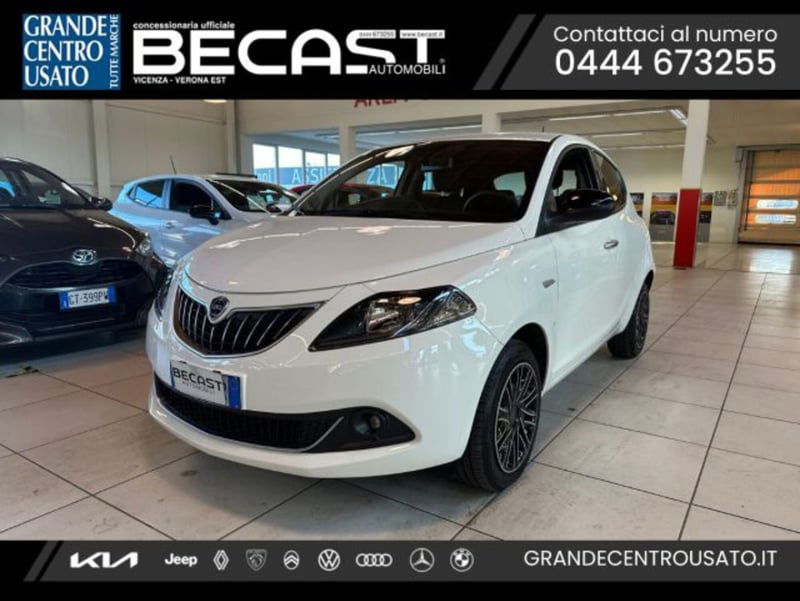 Lancia Ypsilon 1.0 FireFly 5 porte S&S Hybrid Gold Plus