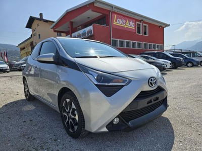 Toyota Aygo Connect 1.0 VVT-i 72 CV 5 porte x-play usata