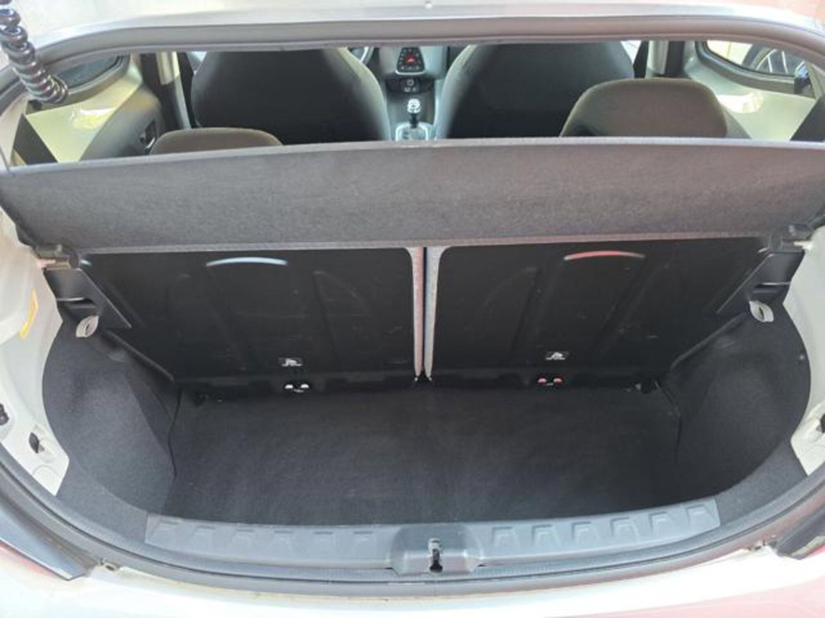 Toyota Aygo Connect 1.0 VVT-i 72 CV 5 porte x-play (9)
