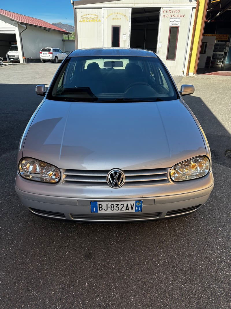 Volkswagen Golf 1.9 TDI/110 CV cat 5p. Comfortline