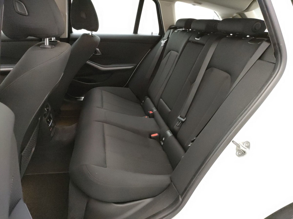 BMW Serie 3 Touring 320d  Business Advantage (10)